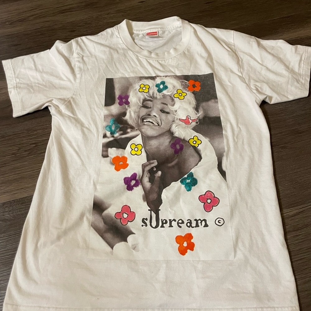 Supreme Naomi Campbell t-shirt